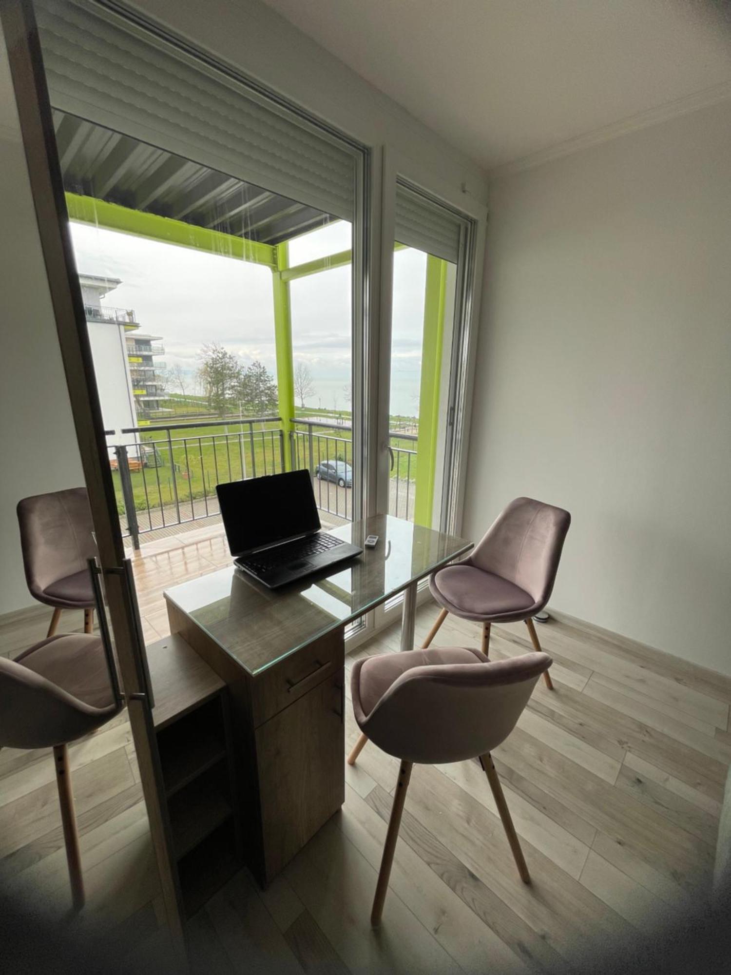 Invite Apartment